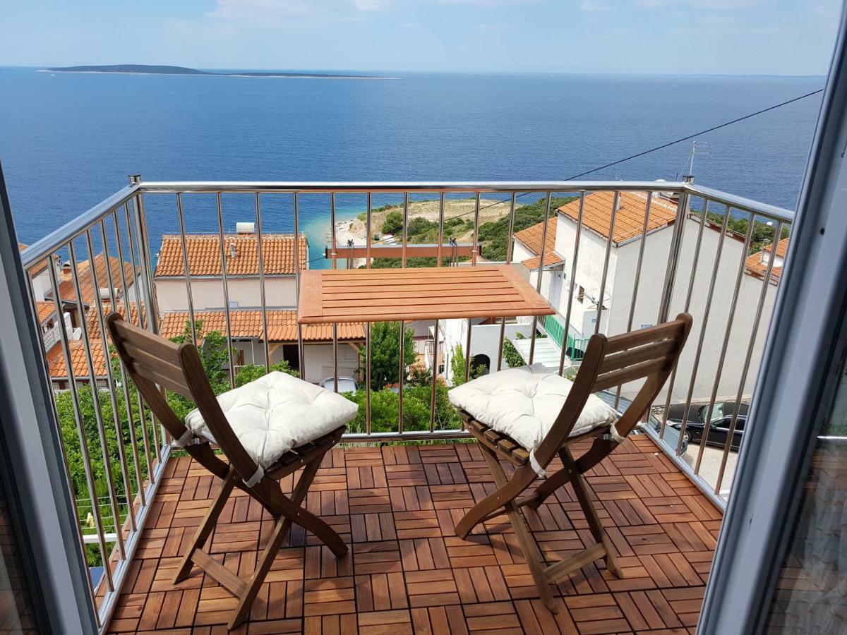 Modern Two Floors Apartment With A Beautiful View Martinscica  Bagian luar foto